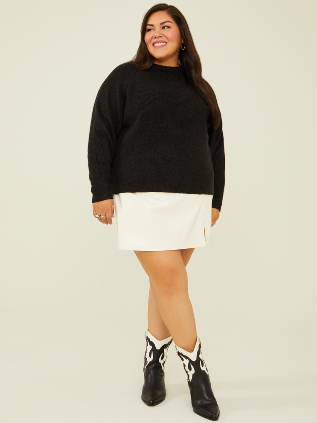 Arlo Sweater Detail 2 - ARULA