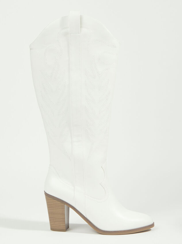 Sierra Wide Calf Boots Detail 2 - ARULA