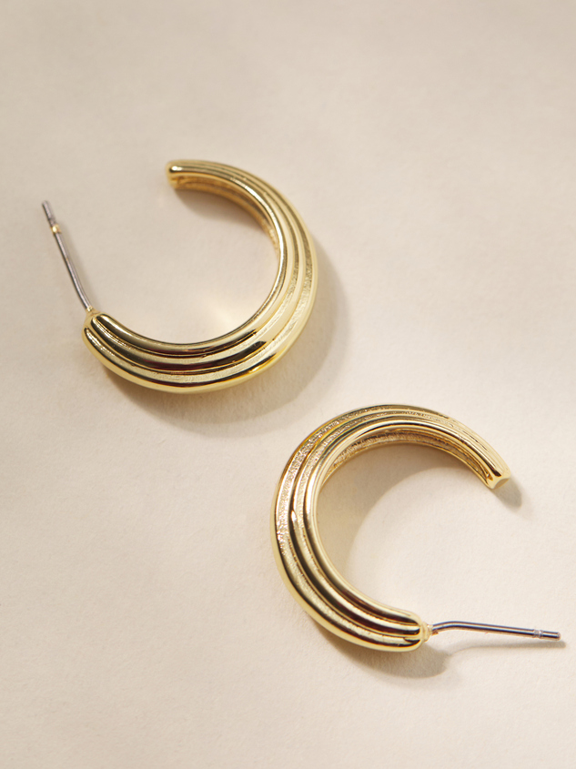 18K Gold Radiant Ribbed Hoops - ARULA