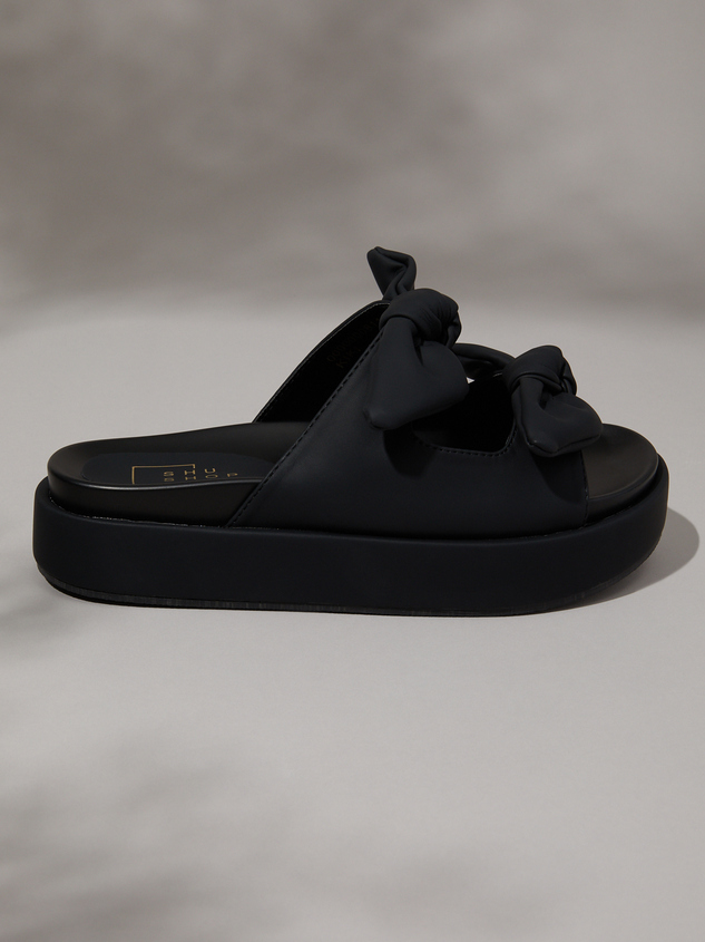 Kiki Platform Sandals Detail 2 - ARULA