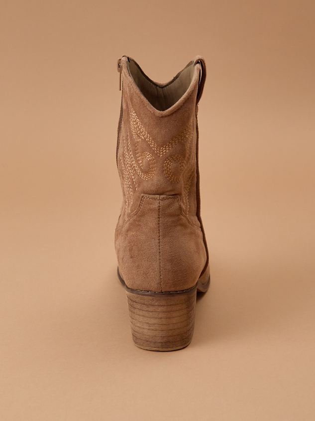 Remy Mini Western Boots Detail 3 - ARULA