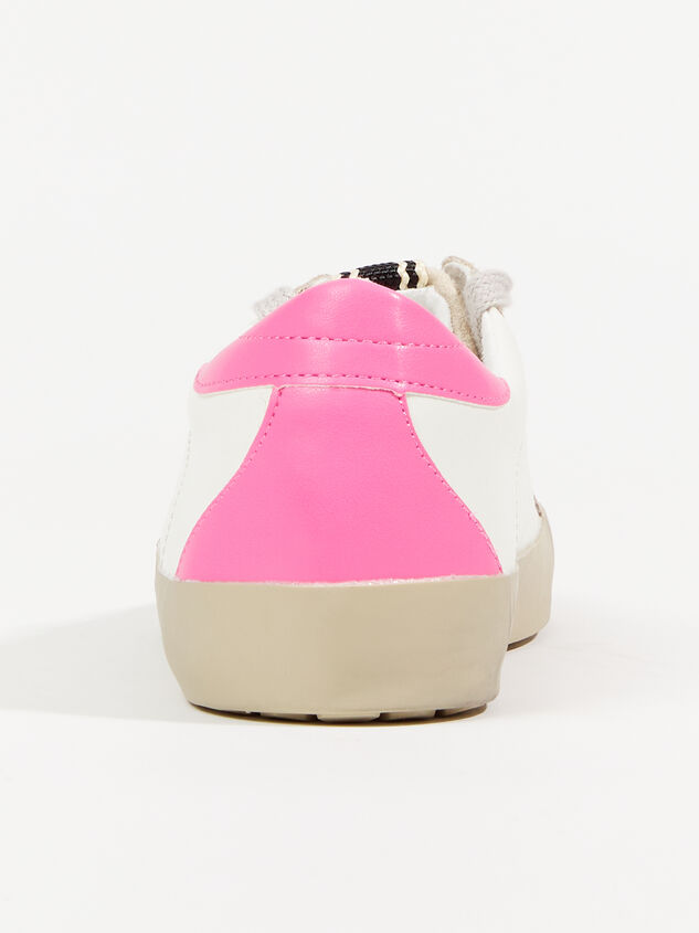 Mia Sneakers Detail 4 - ARULA
