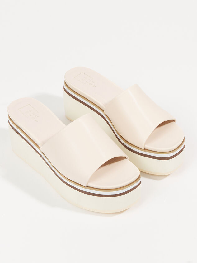 Jade Platform Wedges Detail 1 - ARULA