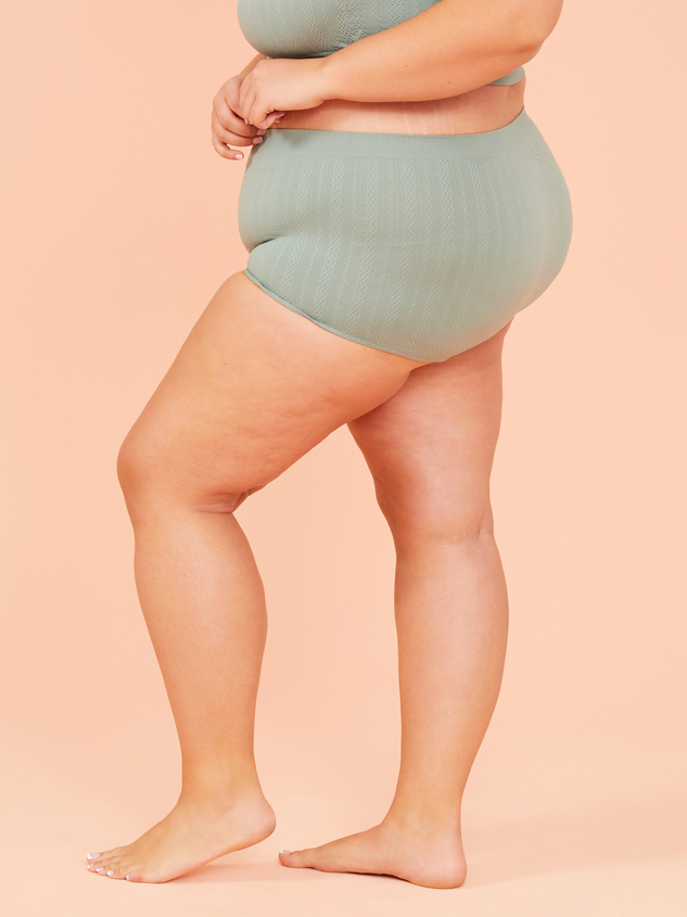 Seamless Cable Knit Boyshort Undie Detail 4 - ARULA
