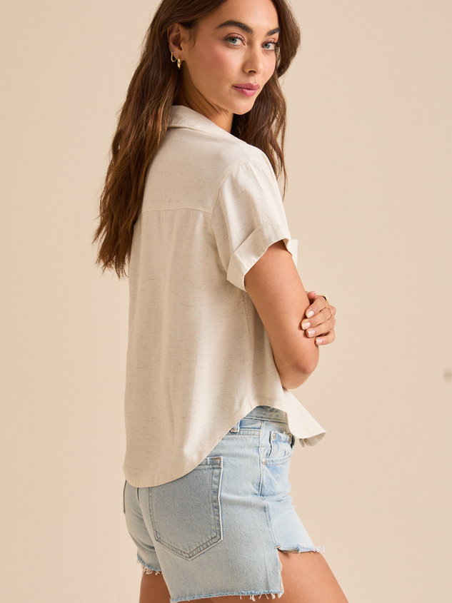 Courtney Crop Linen Shirt Detail 3 - ARULA