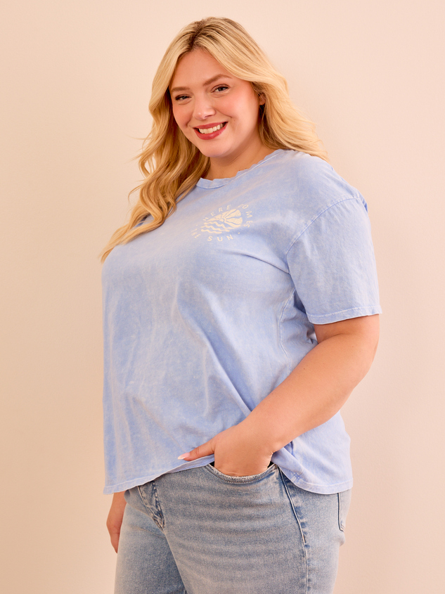 Here Comes The Sun Graphic Tee Detail 5 - ARULA