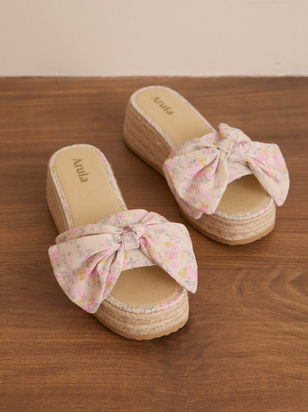 Praciee Wide Flatform Sandal - ARULA - 