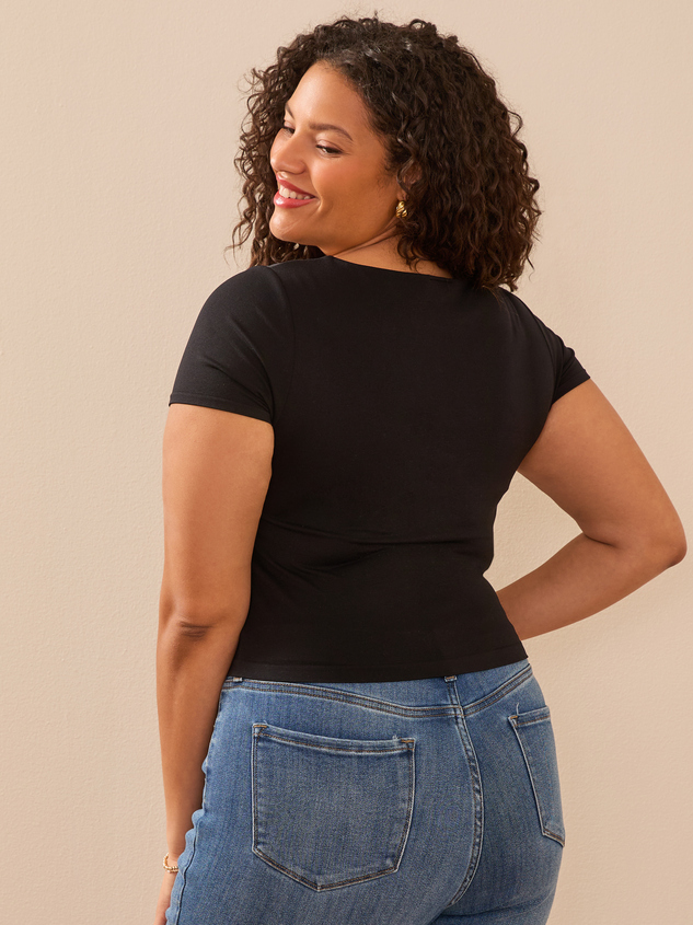 Everyday Seamless Top Detail 4 - ARULA