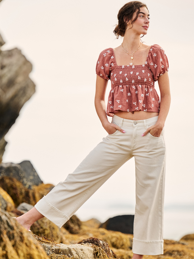 Ellie Linen Crop Pants Detail 6 - ARULA