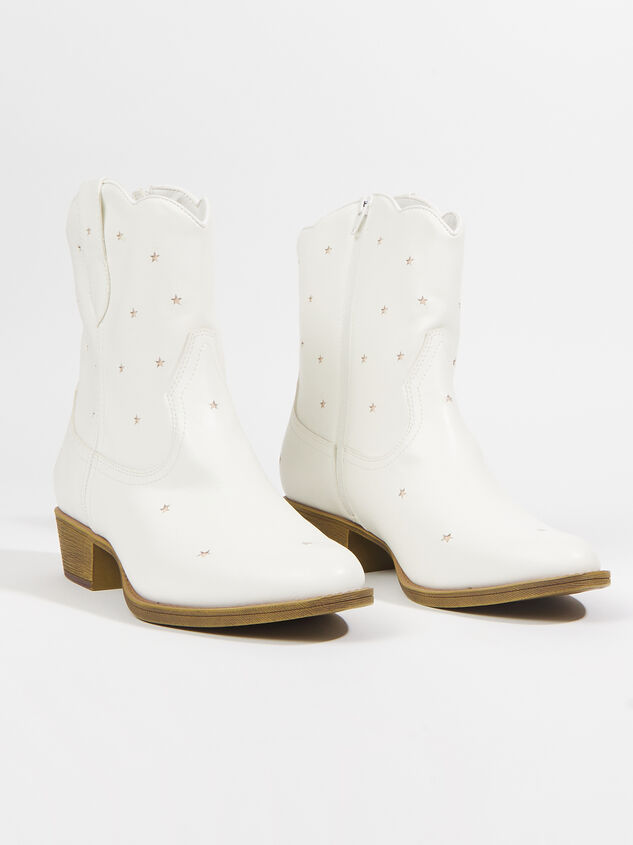 Starlight Wide Width Boots Detail 1 - ARULA