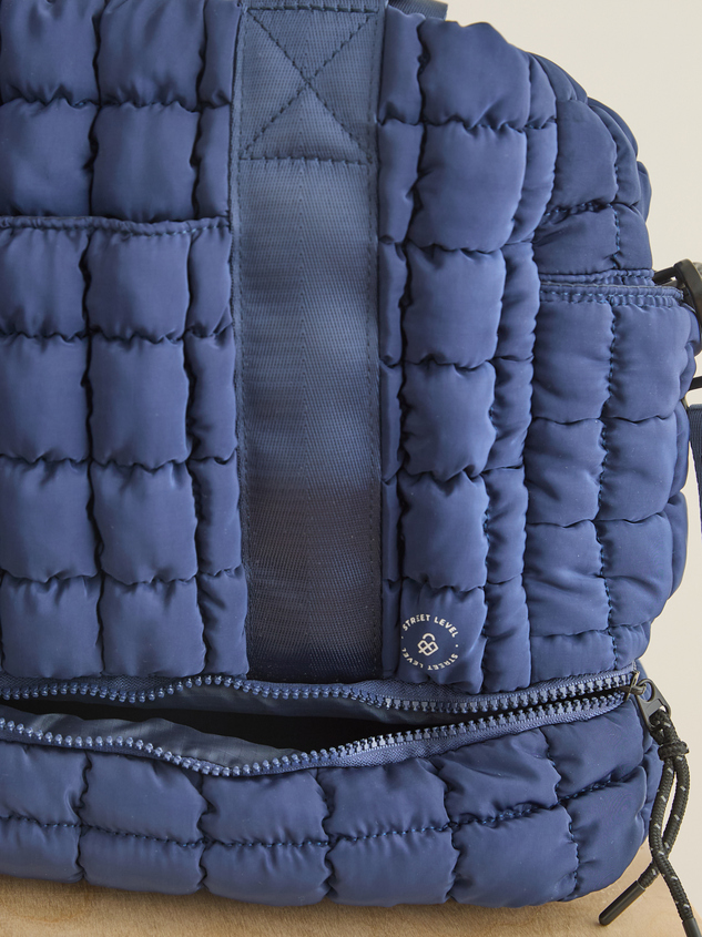 Level Up Puffer Tote Bag Detail 3 - ARULA