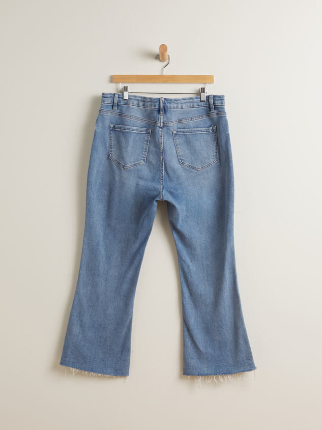 Lindy Raw Hem Flare Jeans Detail 2 - ARULA