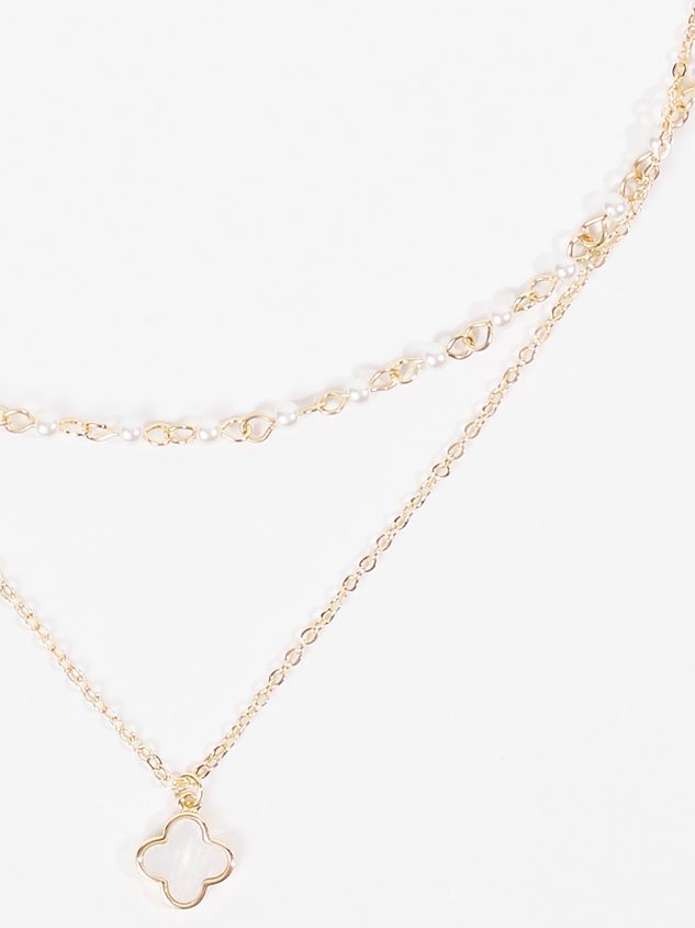 Layered Pearl Clover Necklace Detail 2 - ARULA