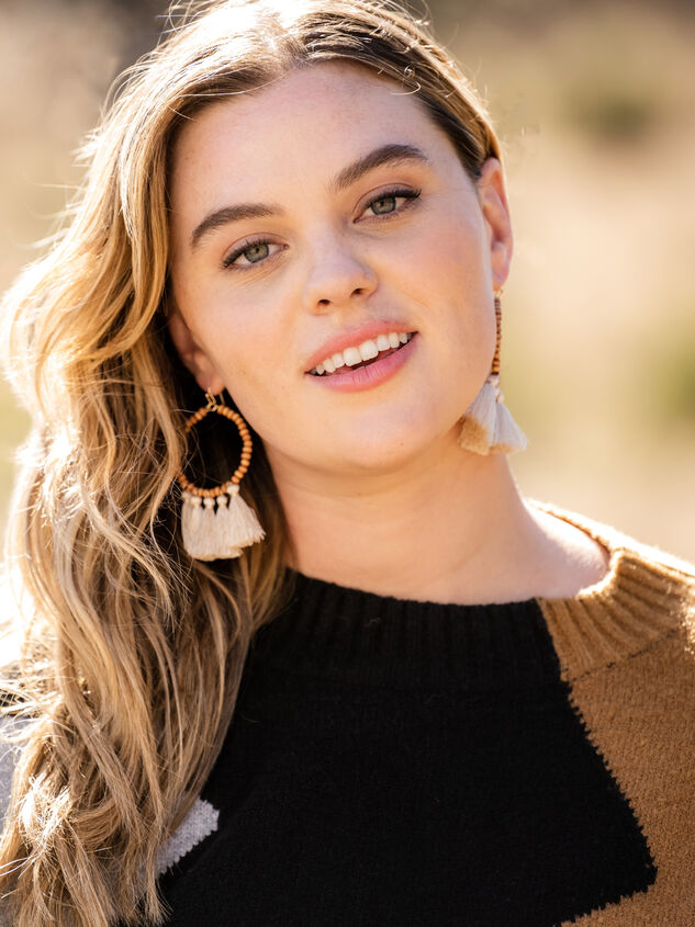 Milo Tassel Earrings Detail 4 - ARULA