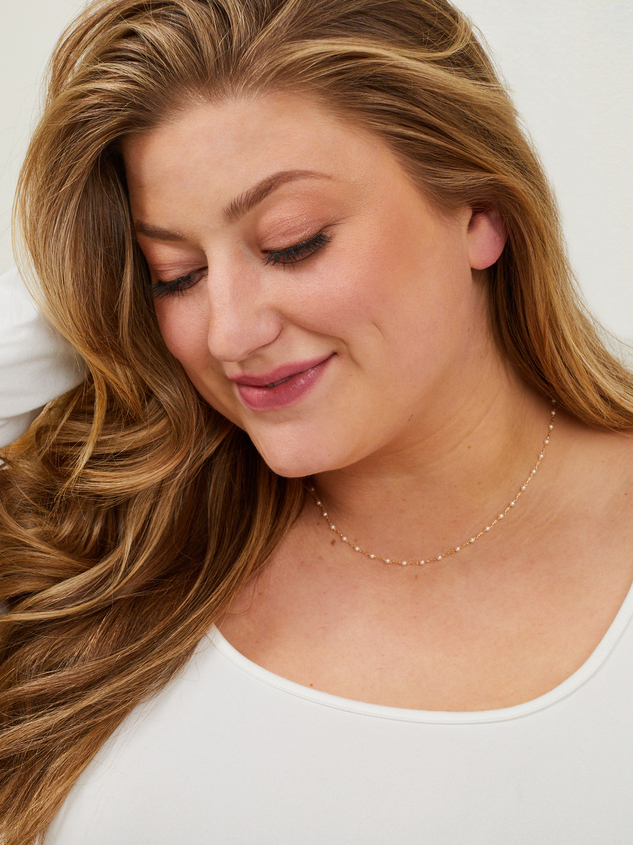 Julie Pearl Choker Necklace Detail 3 - ARULA