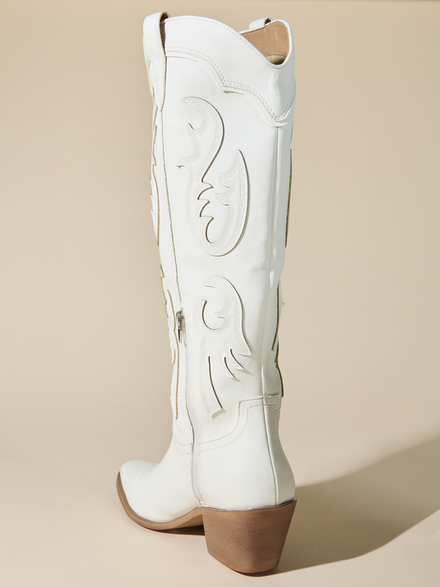 Aubrey Western Boot Detail 3 - ARULA