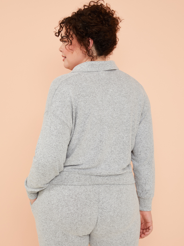 Balance Breeze Collared Top Detail 5 - ARULA