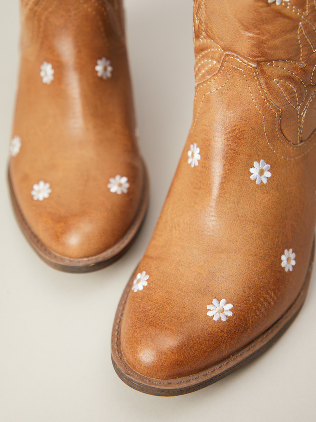 Ditzy Floral Western Boots Detail 2 - ARULA