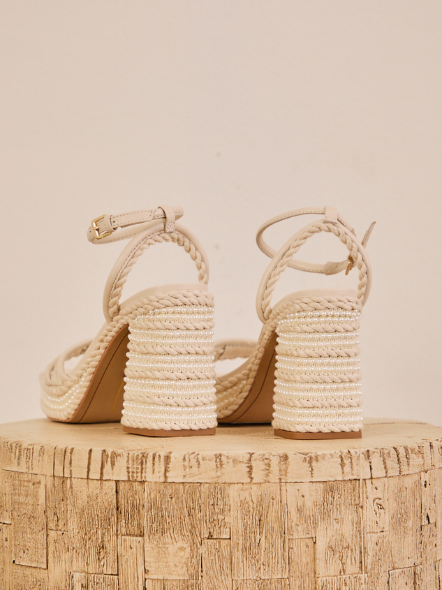 Agnes Pearl By Dolce Vita Detail 3 - ARULA