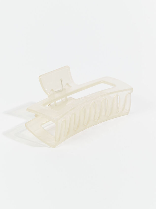 Emily Box Claw Clip - Beige Detail 2 - ARULA