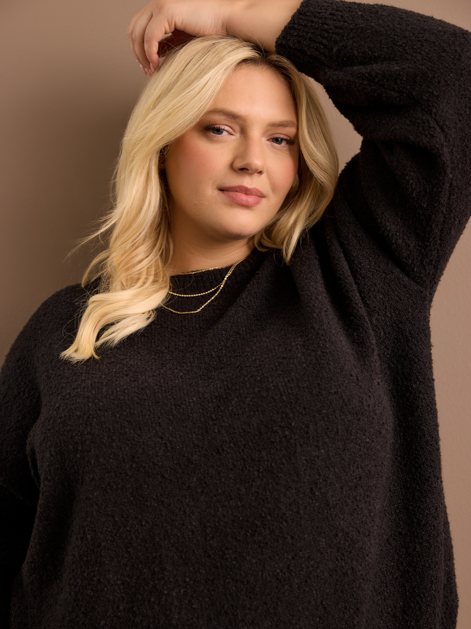 Scarlet Soft Sweater in Black Arula