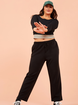 Super Soft Sweatpants - ARULA