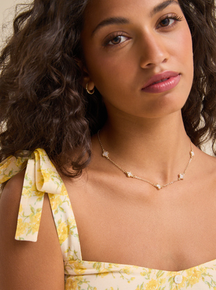 Crystal Clover Chain Necklace - ARULA - 
