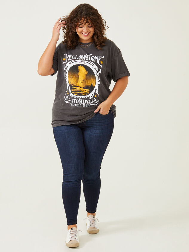 Vintage Yellowstone Tee Detail 4 - ARULA