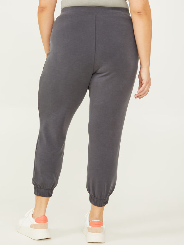 Dreamluxe Joggers Detail 4 - ARULA