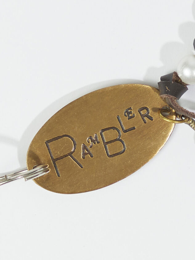 Rambler Keychain Detail 2 - ARULA