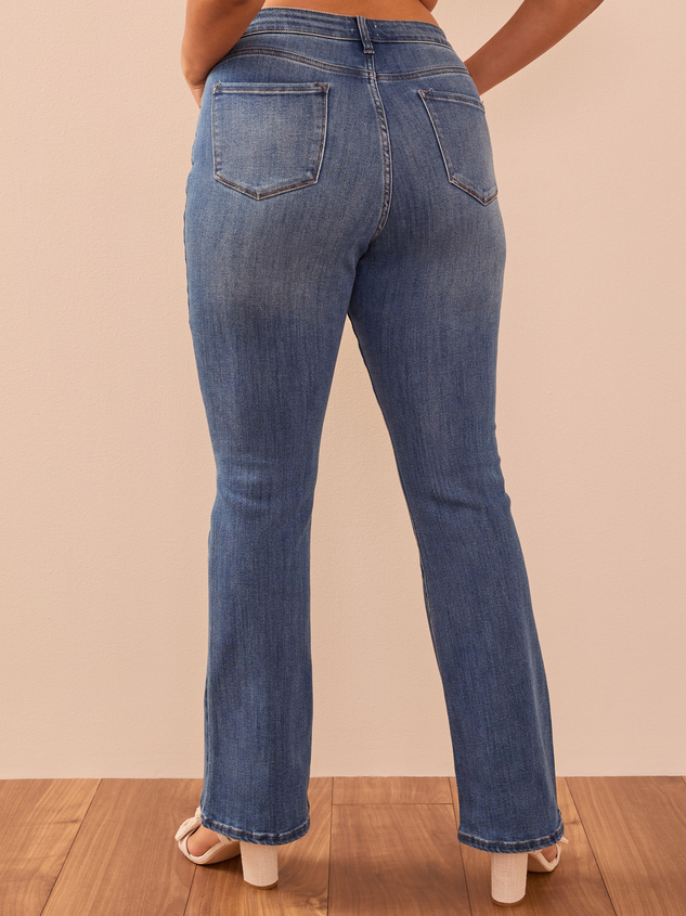 Alisha Bootcut Jean Detail 3 - ARULA