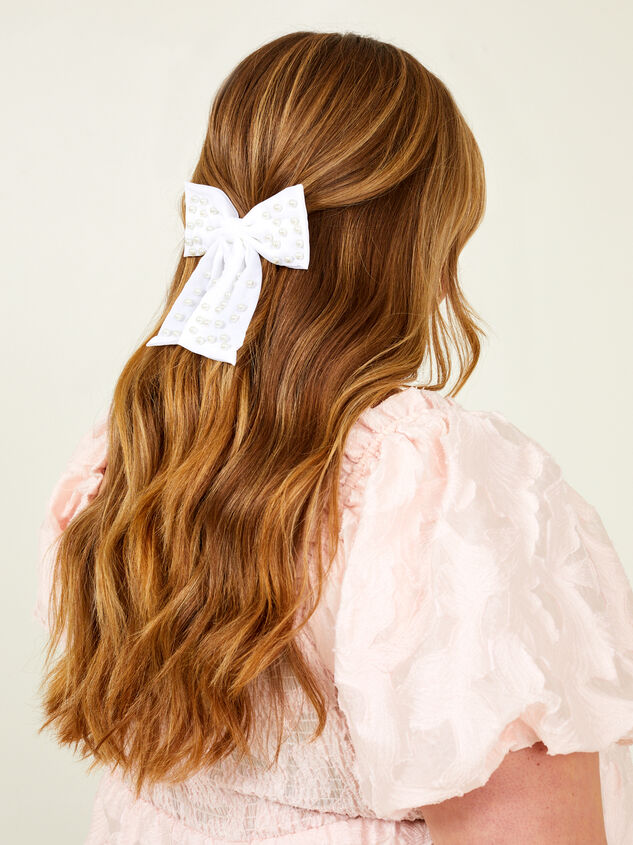 Pearl Hair Bow Detail 3 - ARULA