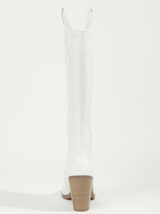 Sierra Wide Calf Boots Detail 4 - ARULA