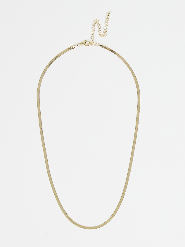 18k Gold Herringbone Necklace Detail 2 - ARULA