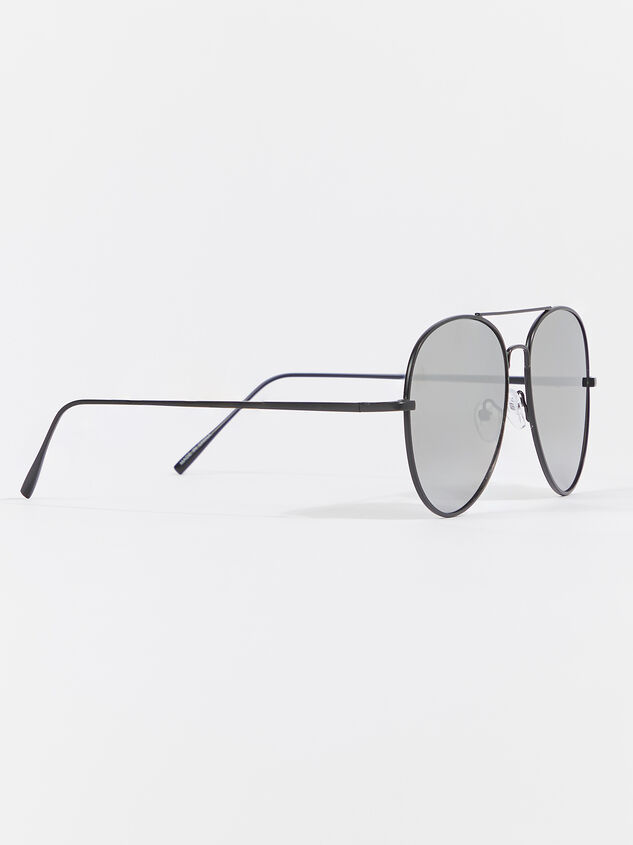 Finch Aviators Sunglasses Detail 2 - ARULA