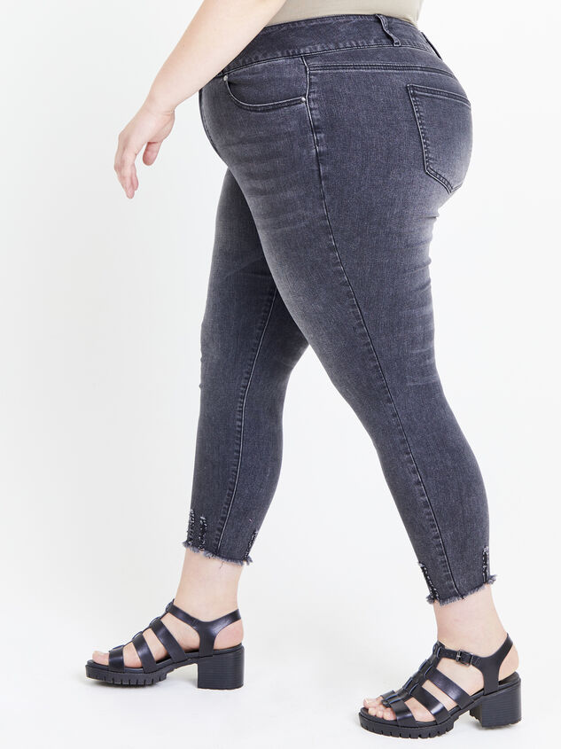 Caris Skinny Jeans Detail 3 - ARULA
