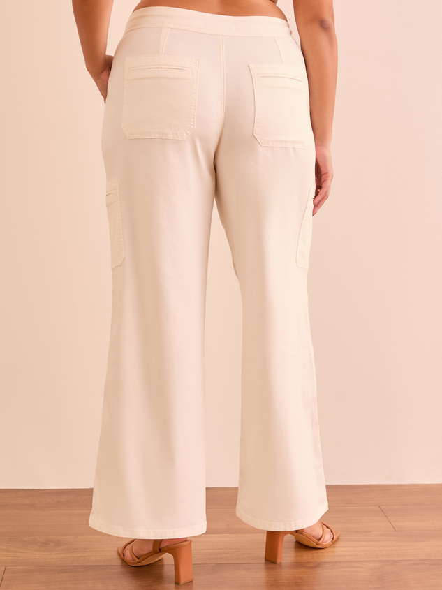Greer Utility Cargo Pants Detail 4 - ARULA