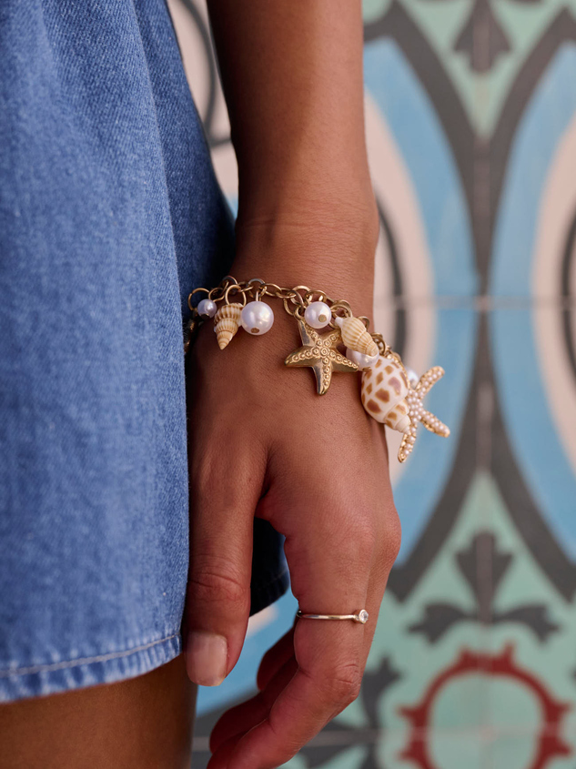 Shell Charm Bracelet - ARULA