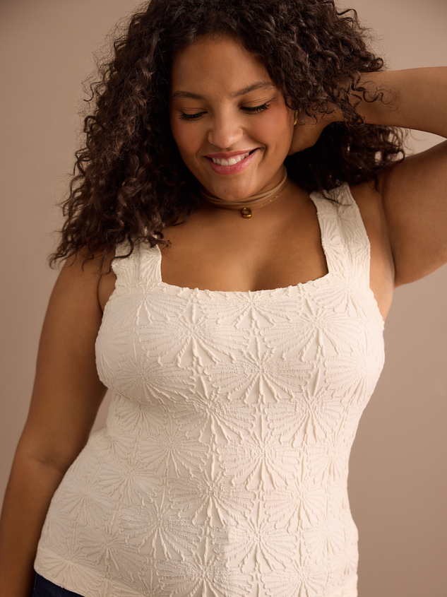 Blaire Seamless Floral Cami Detail 3 - ARULA