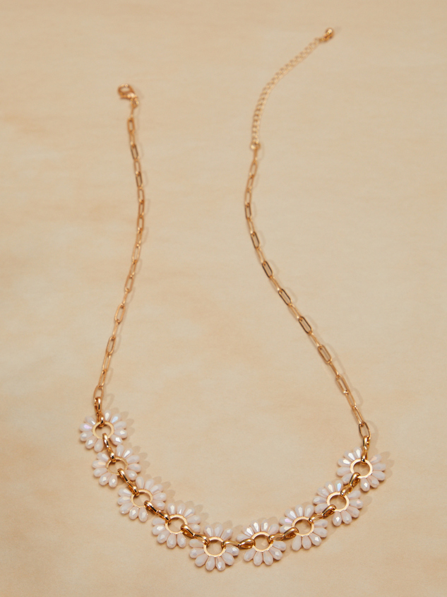 Glass Pearl Flower Chain Necklace Detail 2 - ARULA