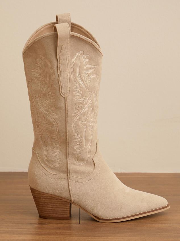Amaya Western Boots Detail 3 - ARULA