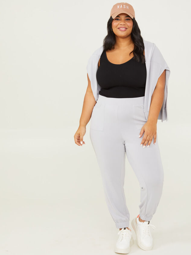 Dreamluxe Joggers Detail 1 - ARULA