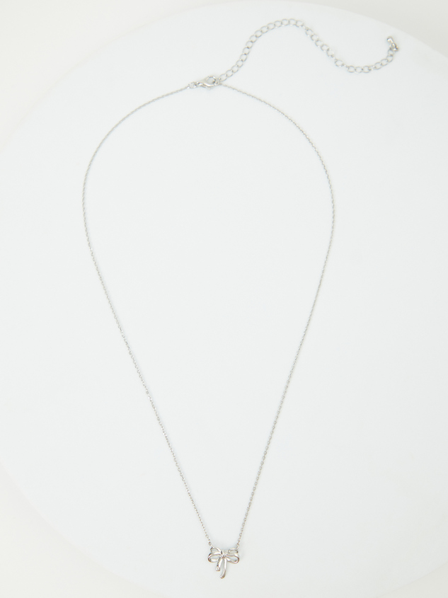 Dainty Bow Necklace Detail 2 - ARULA