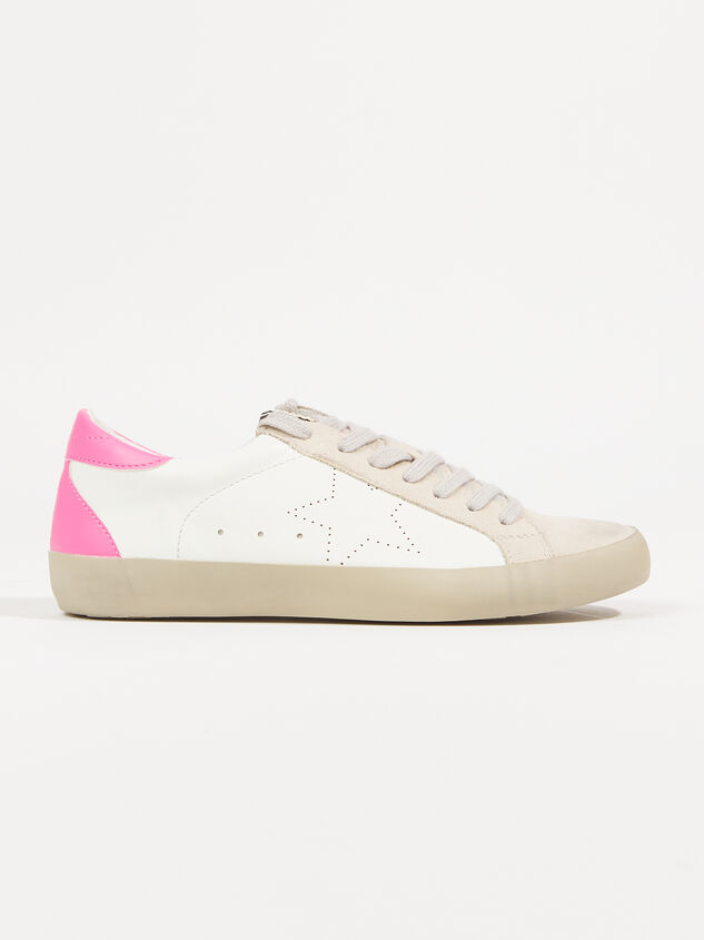 Mia Sneakers Detail 2 - ARULA
