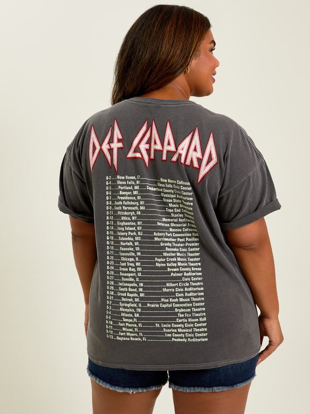 Def Leppard Graphic Band Tee Detail 2 - ARULA