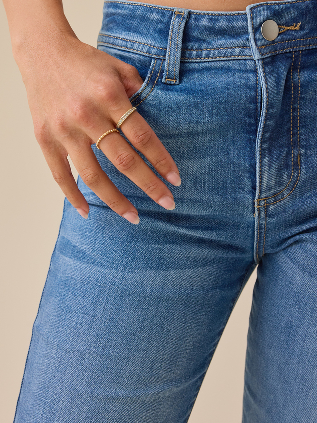 Stratton Boot Cut Jeans Detail 3 - ARULA