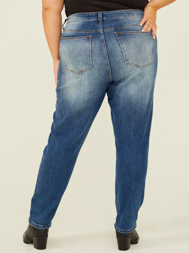 Destructed Girlfriend Jeans Detail 5 - ARULA