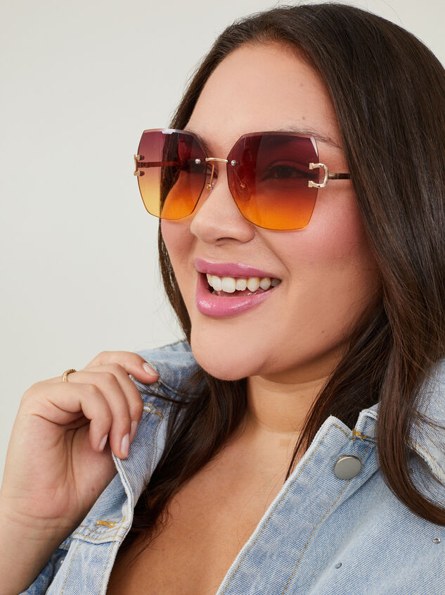 Anne Sunglasses Detail 3 - ARULA