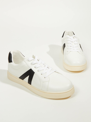 Sally Wide Width Sneakers - ARULA