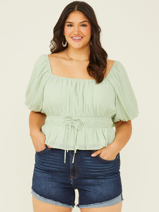 Logan Top Detail 1 - ARULA